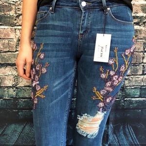 For the Republic Cropped Distressed Jeans NWT